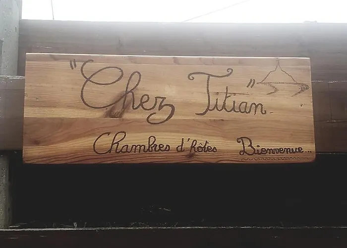 Chez Titian Vue Sur Le Mont St Michel Bed & Breakfast Pontaubault