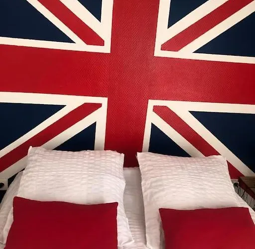 Chez Titian Vue Sur Le Mont St Michel Bed & Breakfast 3*